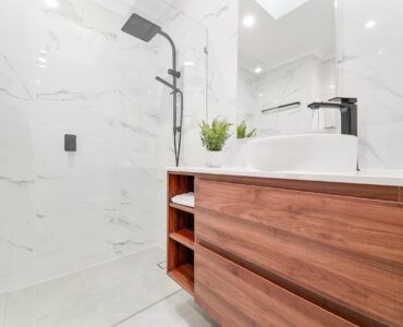 Ryan Avenue, Dianella